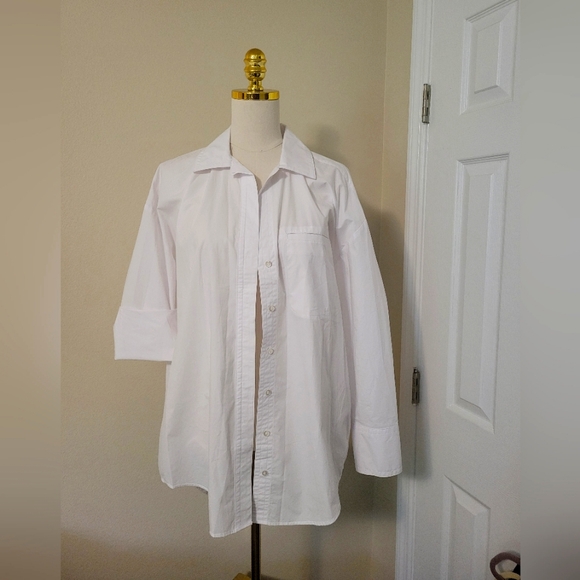 Banana Republic Tops - NEW Oversized Banana Republic white collared shirt NWT Women's Medium Layering